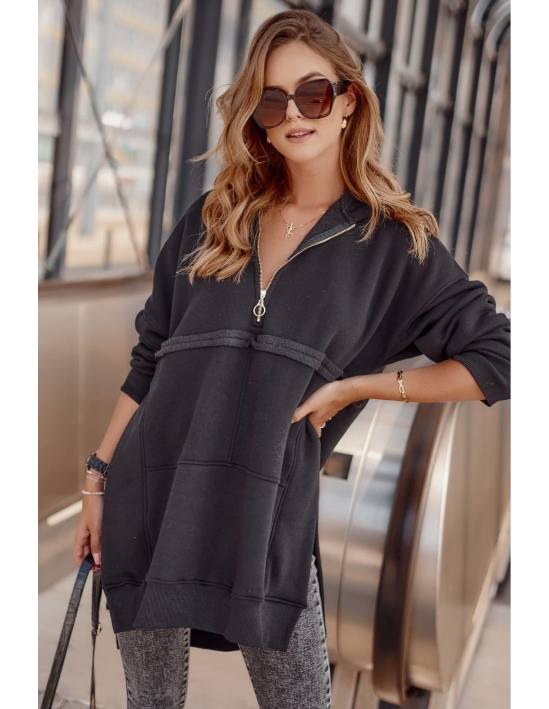 Insulated tunic with hood, black FI678 - Online store - Boutique